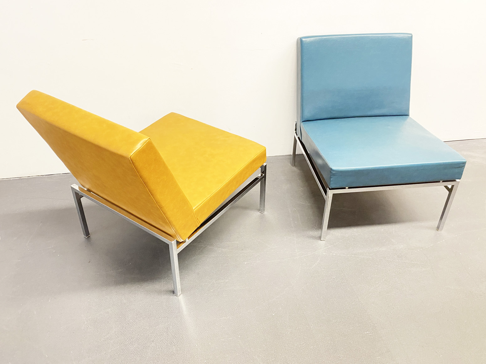 Pair of Mid Century Thonet Lounge Chairs, tubular Steel, imitation Leather, 60s