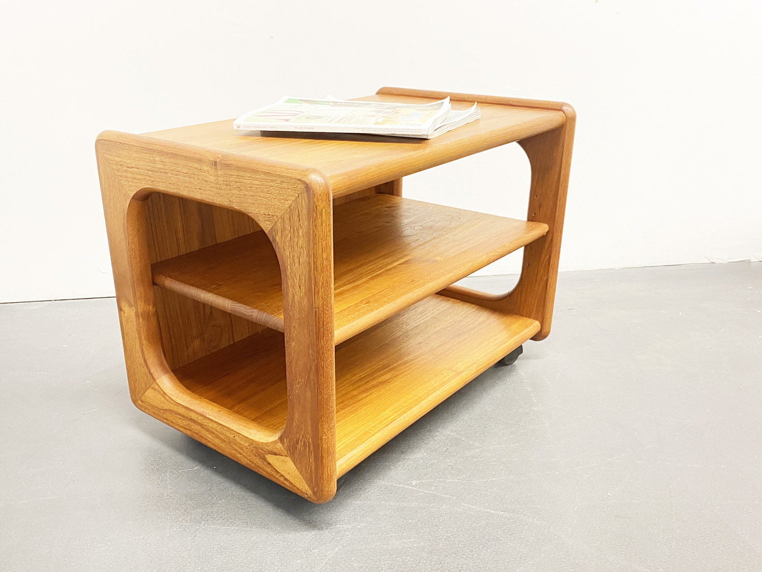 Mid Century TV Rack Teak Wood by Toften, Denmark, 1960s.