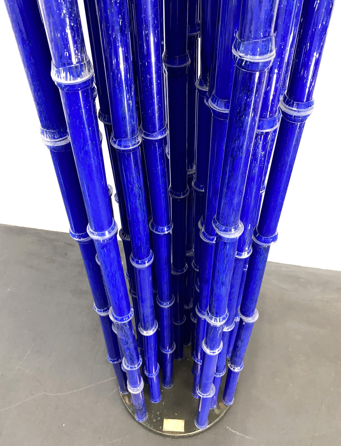 “SOLD” Blue Bamboo “Canneto” large Glass Object by Pino Castagna for Berengo Studios Murano Italy, 1990s. Consisting of 252 pieces of handblown blue Glass Rods in Bamboo-Form.