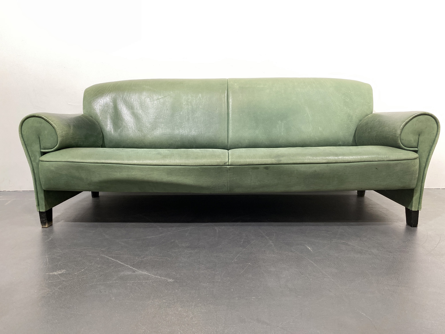 De Sede Sofa DS-90, green Leather, by Anita Schmidt for De Sede, Switzerland, 1992.