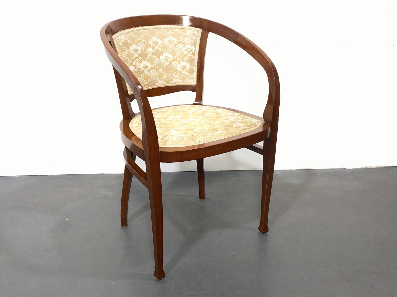 Art Nouveau Armchair, Mahogany, Austria, around 1920/30.