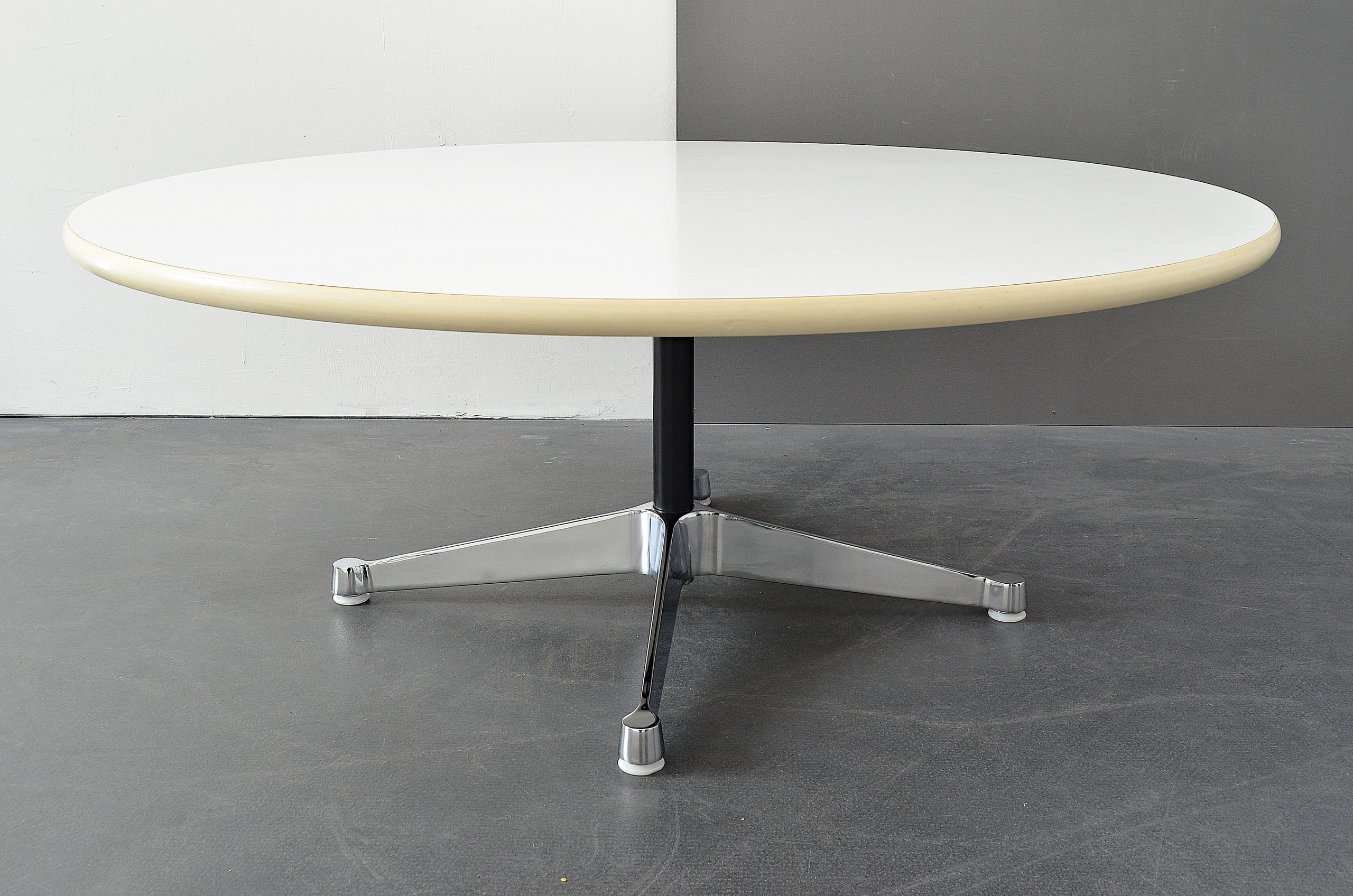 Mid-Century Couchtisch von Charles & Ray Eames für Herman Miller, Deutschland, 1960er.