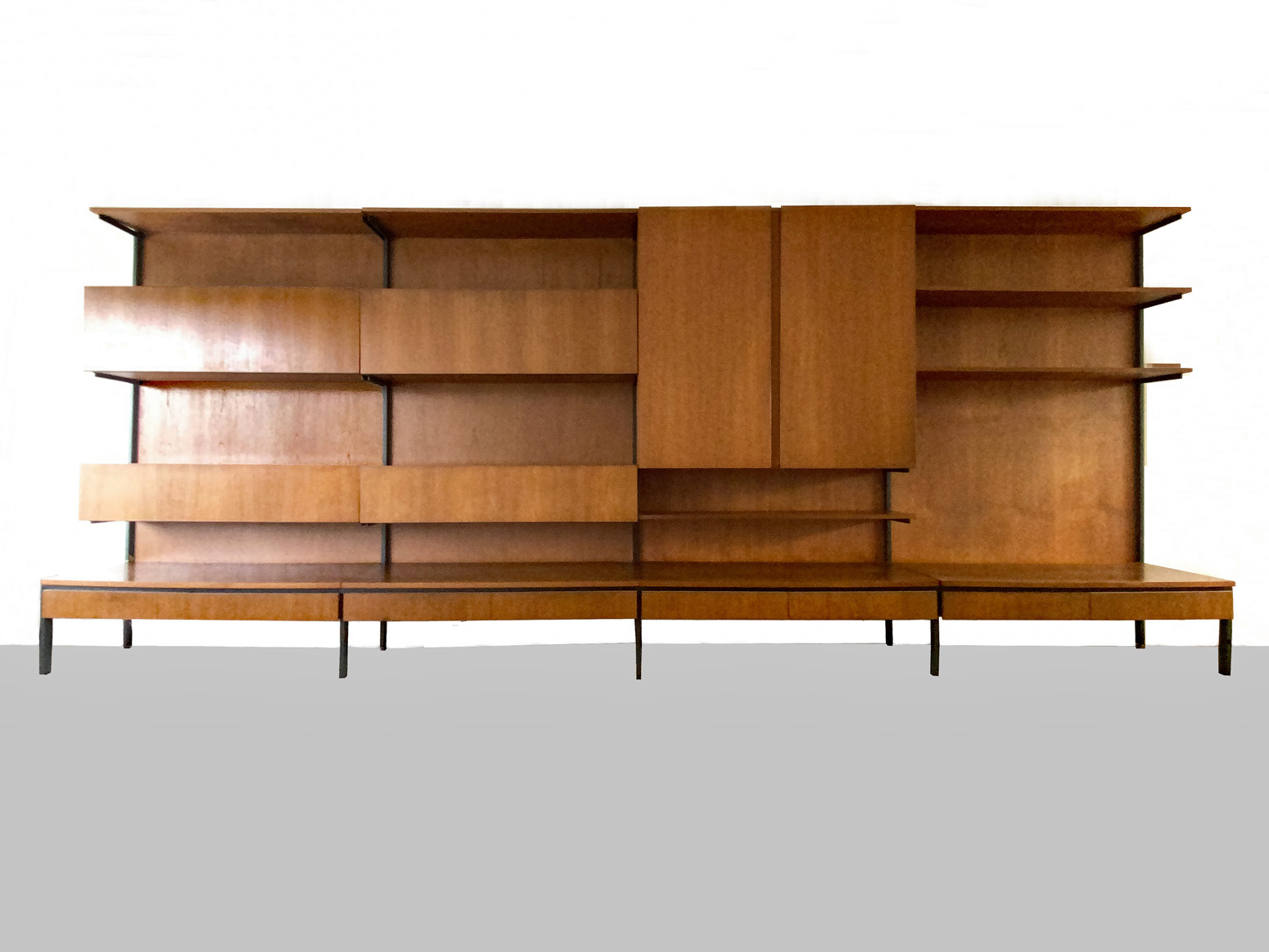 „SOLD“ Modulares Regal System, Wandregal, Wohnwand, Modell Contempora, Teak Holz, freistehend von Ronicke & Söhne, Deutschland, 1960er.