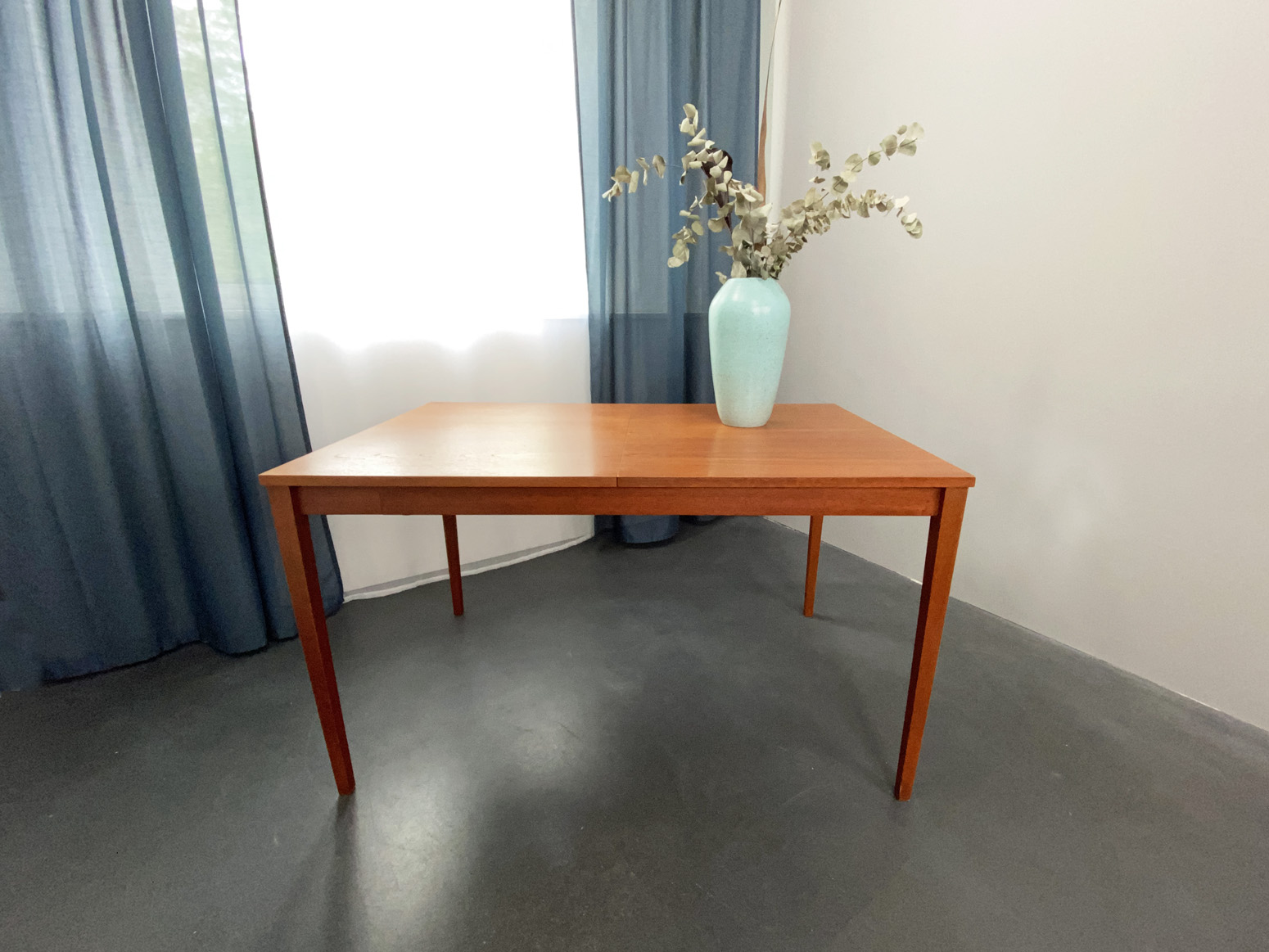 Extendable Mid-Century Teak Dining Table, Denmark, 60s.