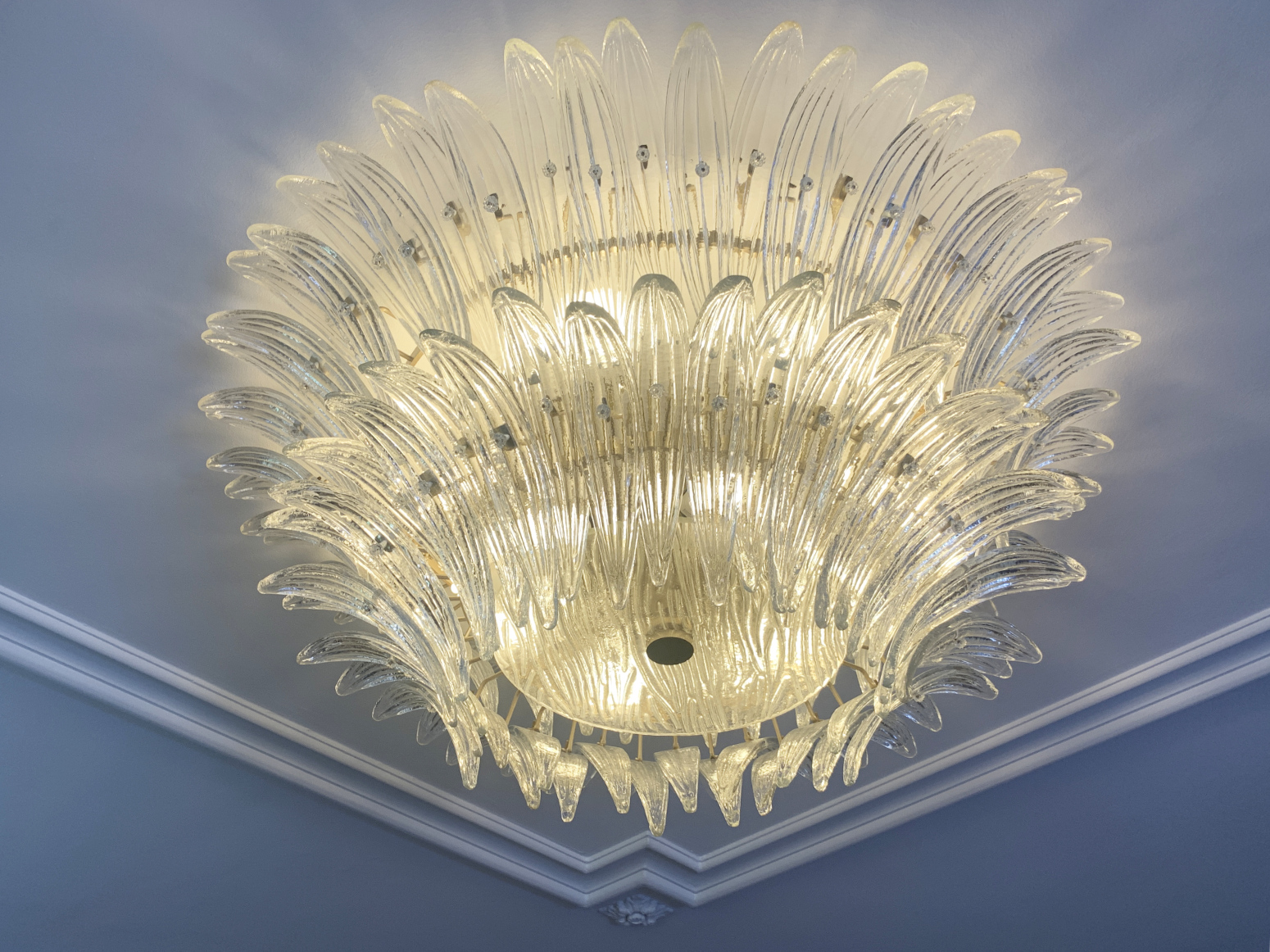 “SOLD” Palmette Ceiling Lamp, Flush Mount, by Barovier & Toso, Murano, Italy, 1970s. The Chandelier has 16 Lights and 96 Murano Glass Palm Leaves by Barovier & Toso