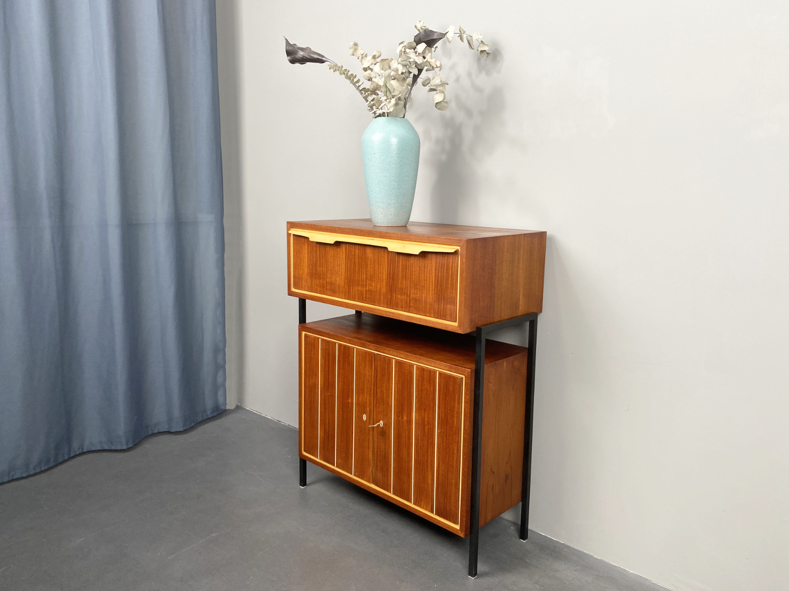 Teak Highboard / Sideboard, Münch Möbel, Germany, 1960s. Consisting of two Boxes with different Depths.