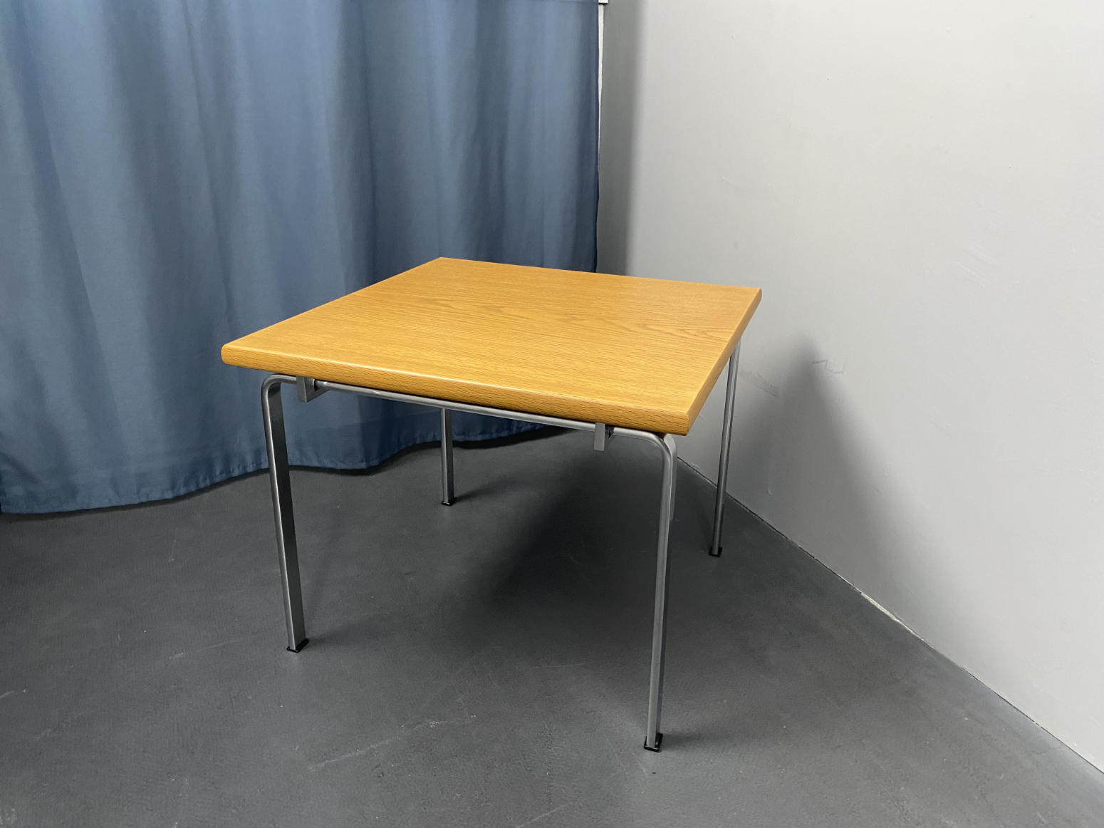 Couchtisch, braune Holzplatte, von Preben Fabricius & Jørgen Kastholm für Kill International, Deutschland, 1960er
