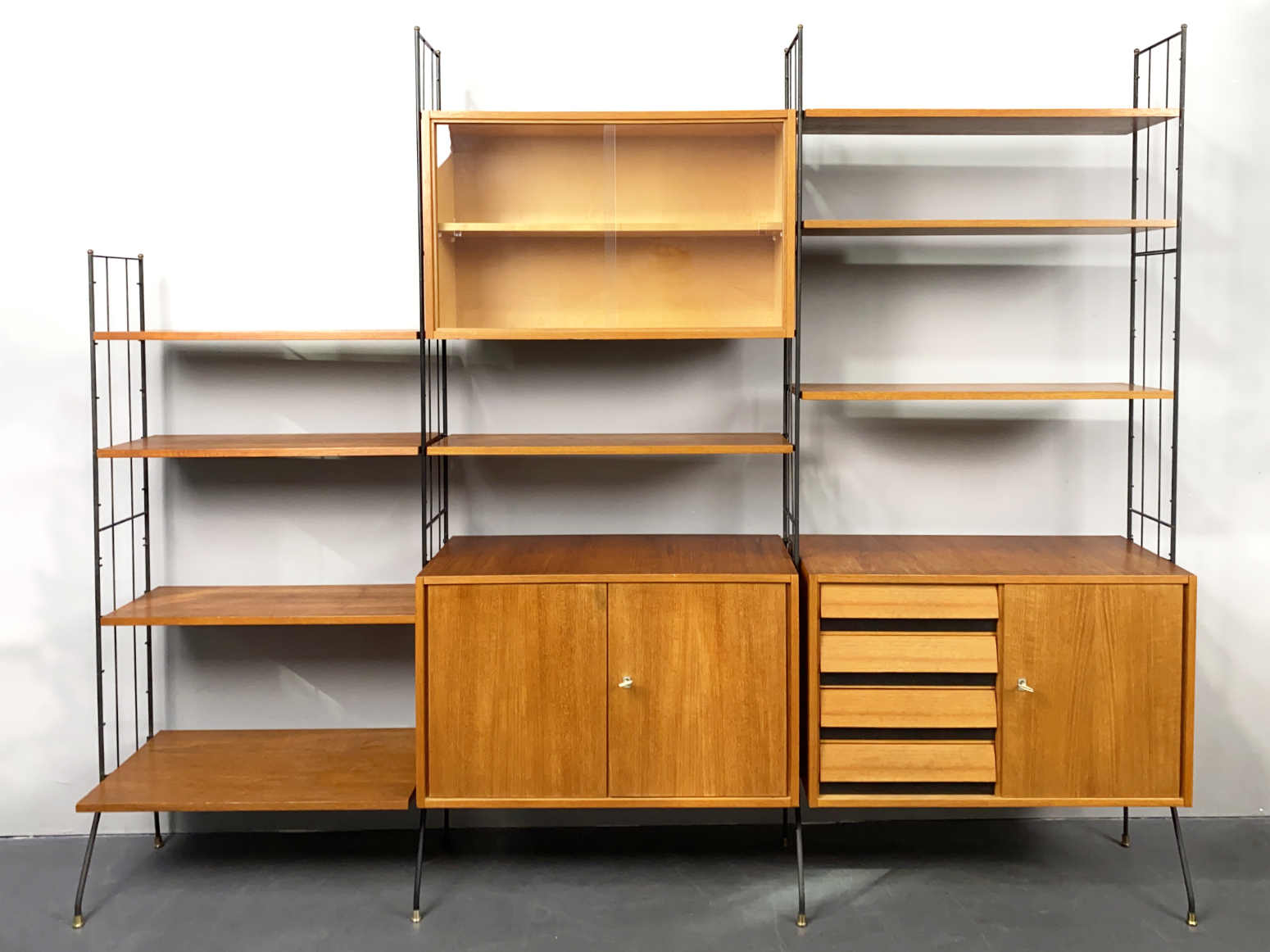 Freestanding modular Teak Wood Shelf System, Wall Shelf by Silberschild-Wertmöbel, FORM + FARBE Program, Germany, 1960s