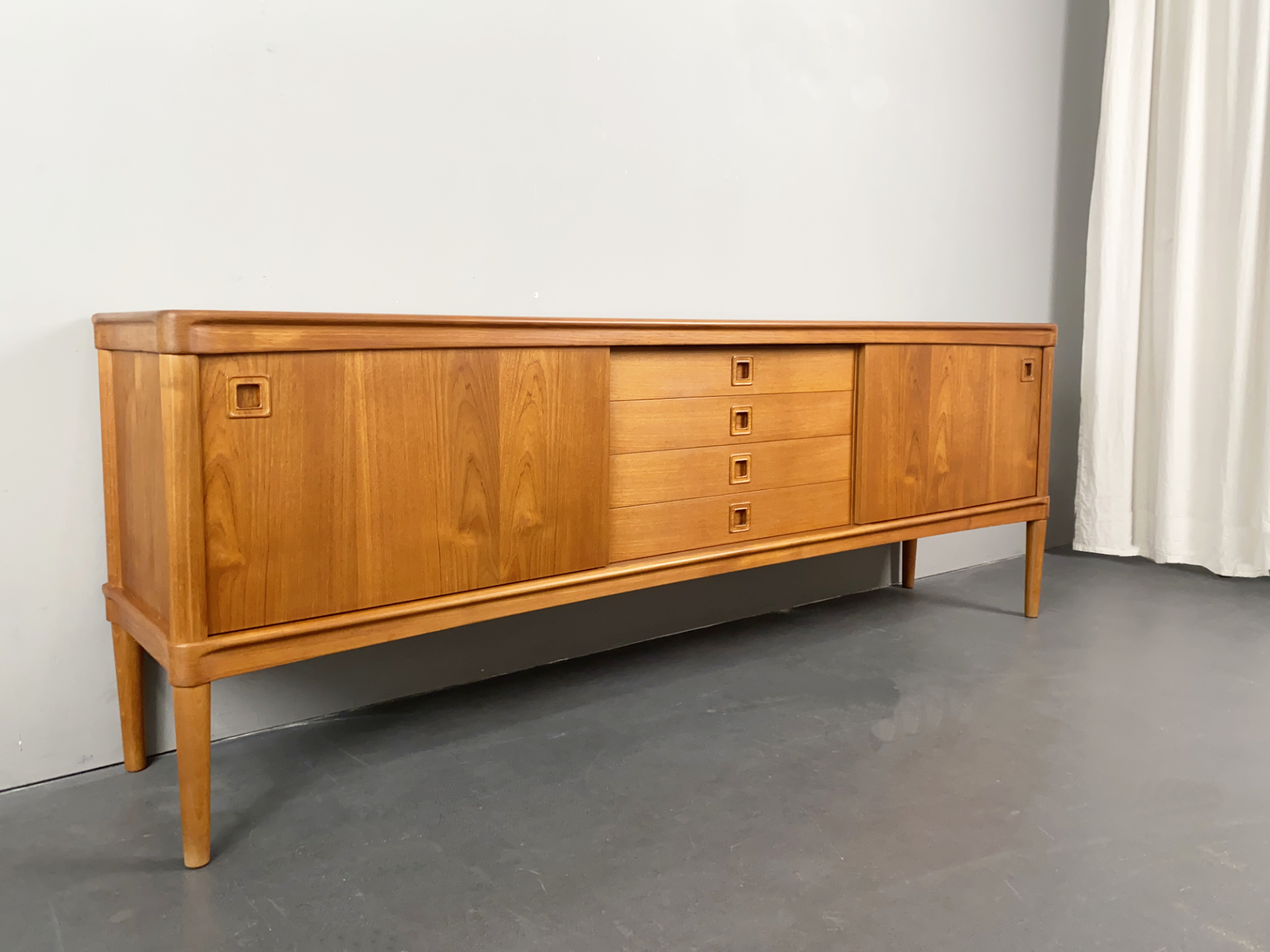 Teak Sideboard von H.W. Klein für Bramin, Dänemark, 1960er