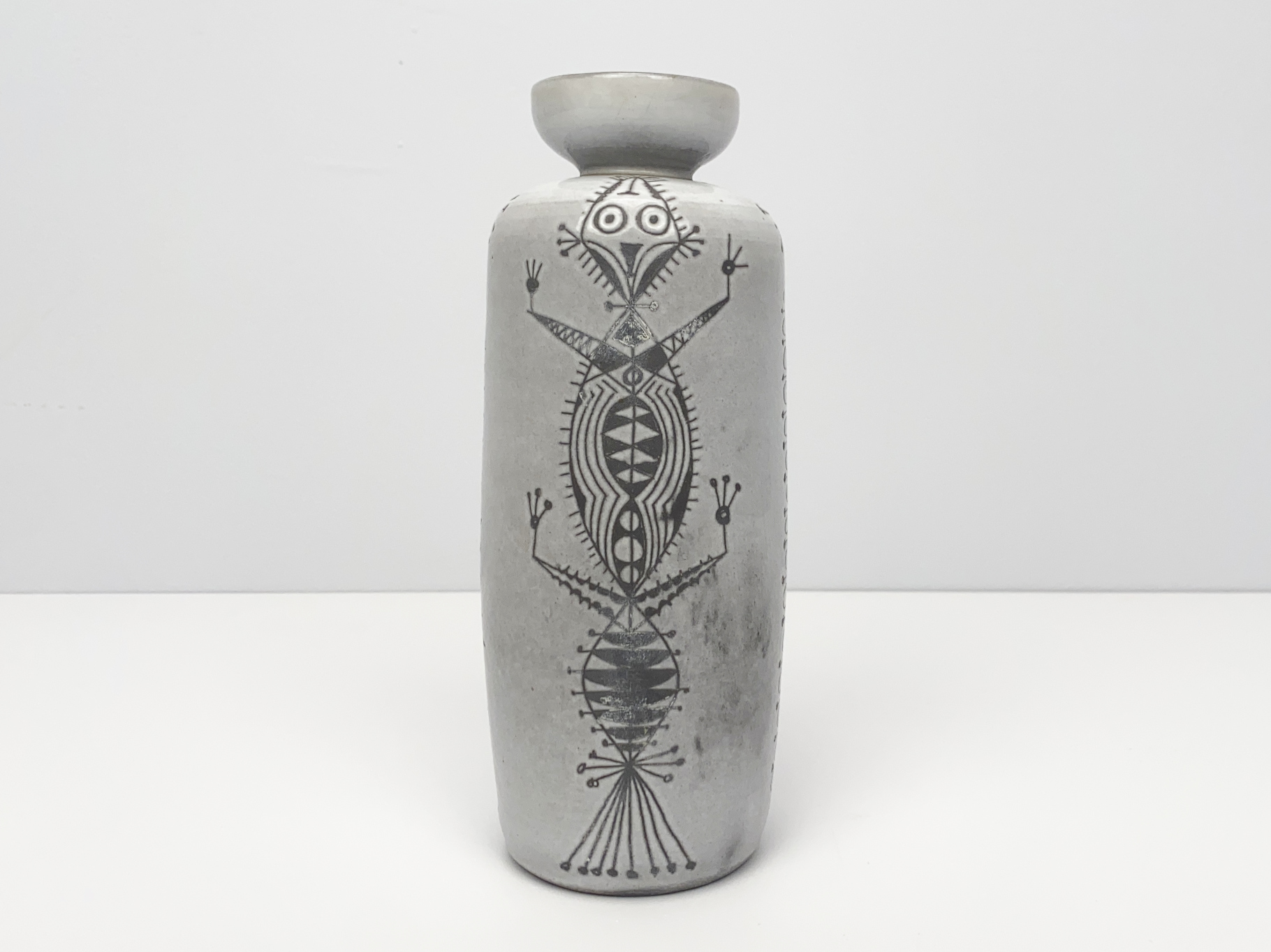 "Totem" Vase, Ceramic, Earthenware, Unique Piece, Incised Decor, by Wilhelm & Elly Kuch, 1960s