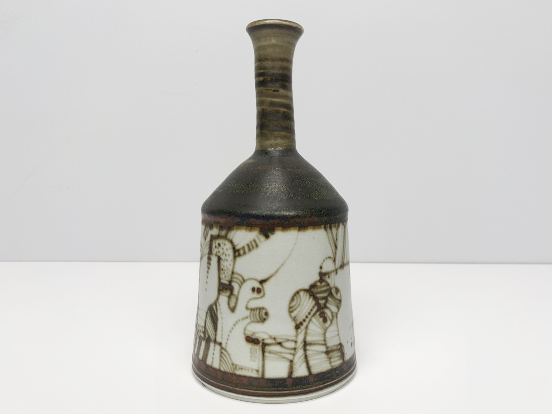 Vase, Porzellan, Unikat, Bemalung mit Eisenoxid auf Mattglasur, von Wilhelm & Elly Kuch, 1980er