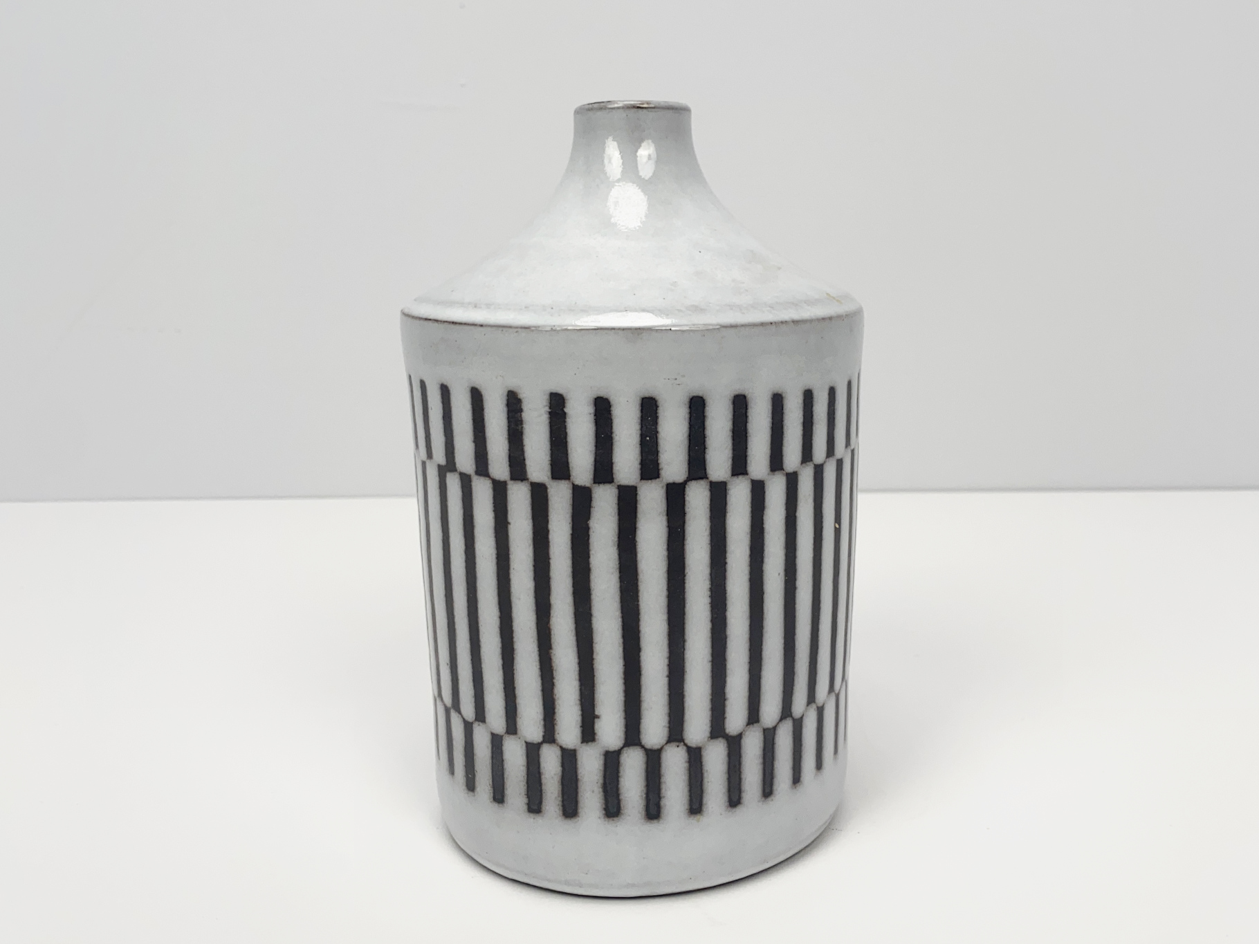 Vase, Keramik, Irdenware, Unikat, geometrisches Ritz Dekor, glasiert, von Wilhelm & Elly Kuch, 1960er
