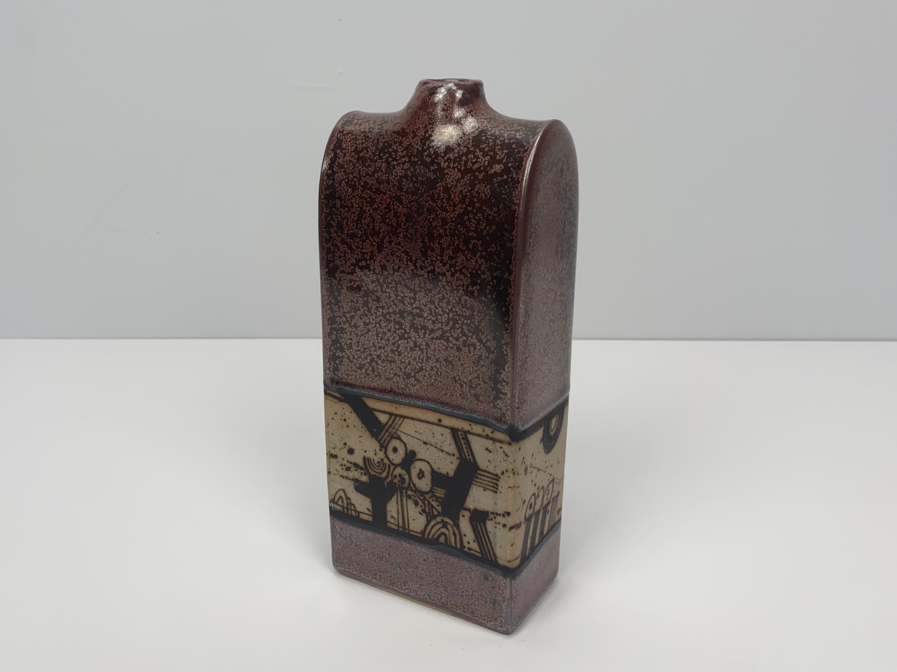 Vase, Ceramic, Stoneware, Unique Piece, Iron Glaze with painted Recess, by Wilhelm & Elly Kuch, 1976