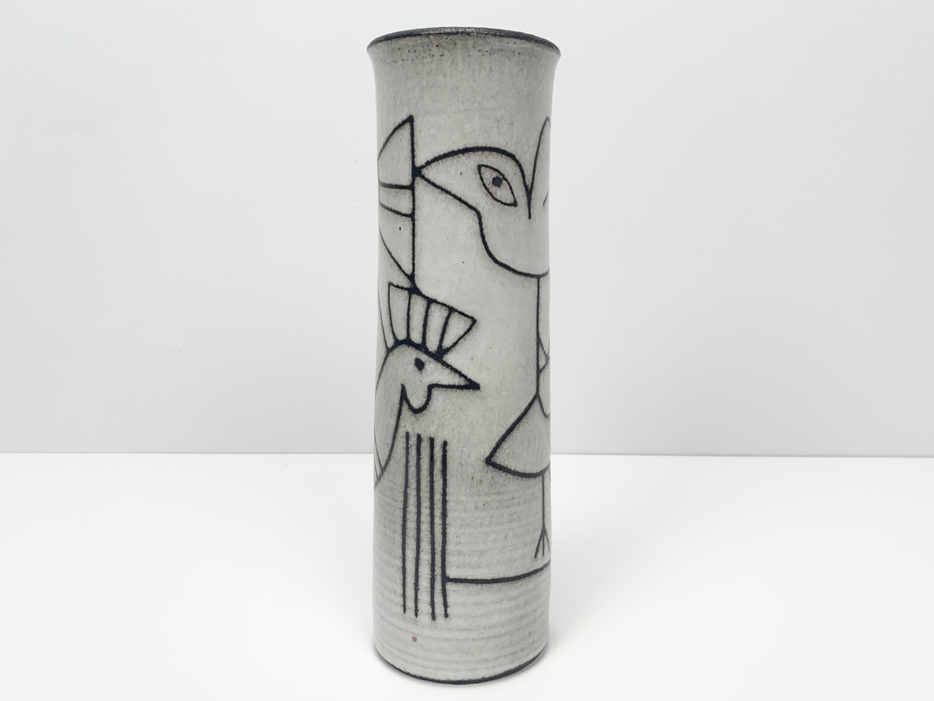 Vase, Ceramic, Earthenware, Unique Piece, white Tin Glaze on Manganese Engobe, incised Drawing, by Wilhelm & Elly Kuch, 1960s