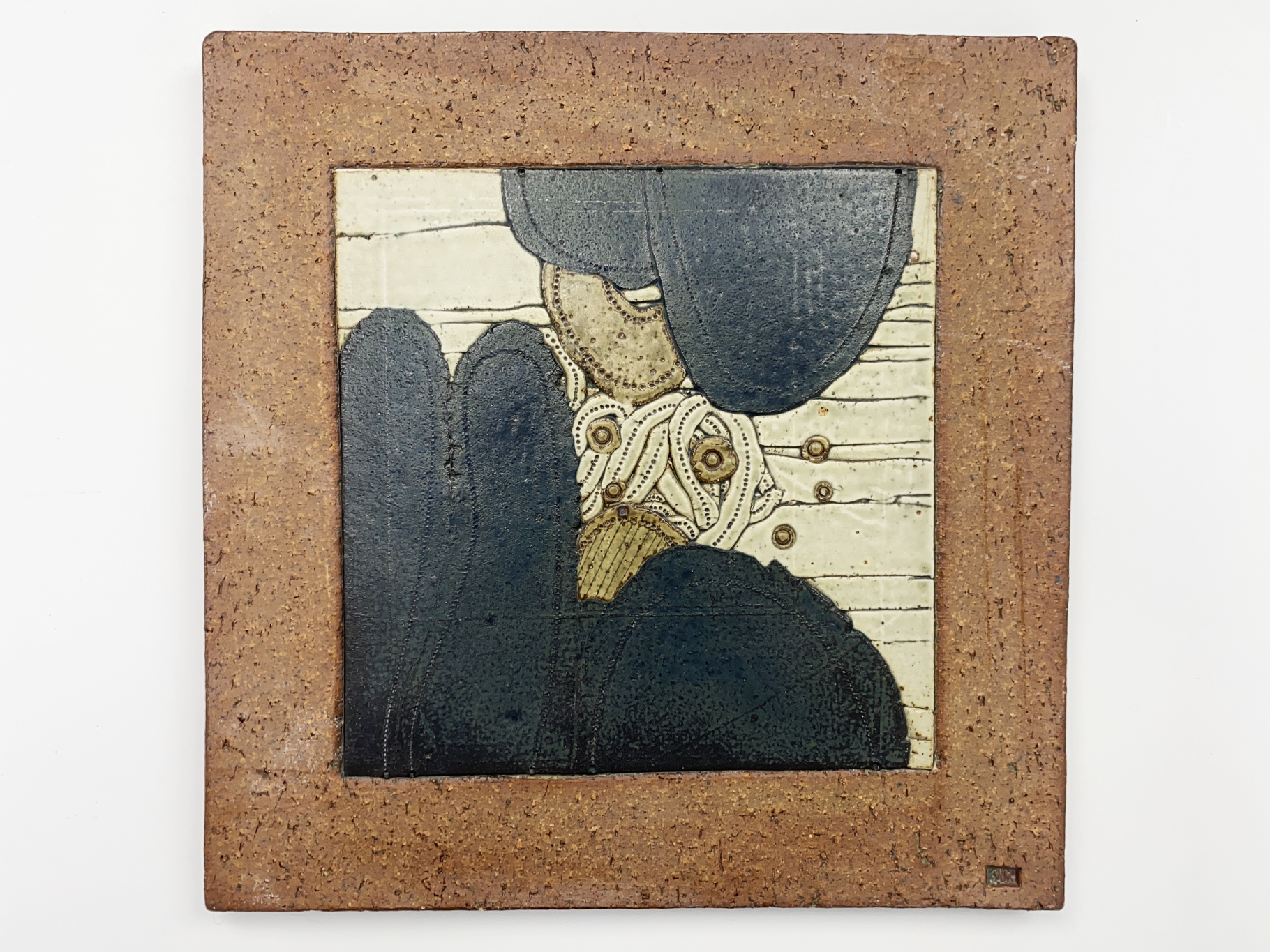 Wall Plate, Ceramic, Stoneware, Unique Piece, abstract Motif, Overmolding of different colored Clays, by Wilhelm & Elly Kuch, ca 1985