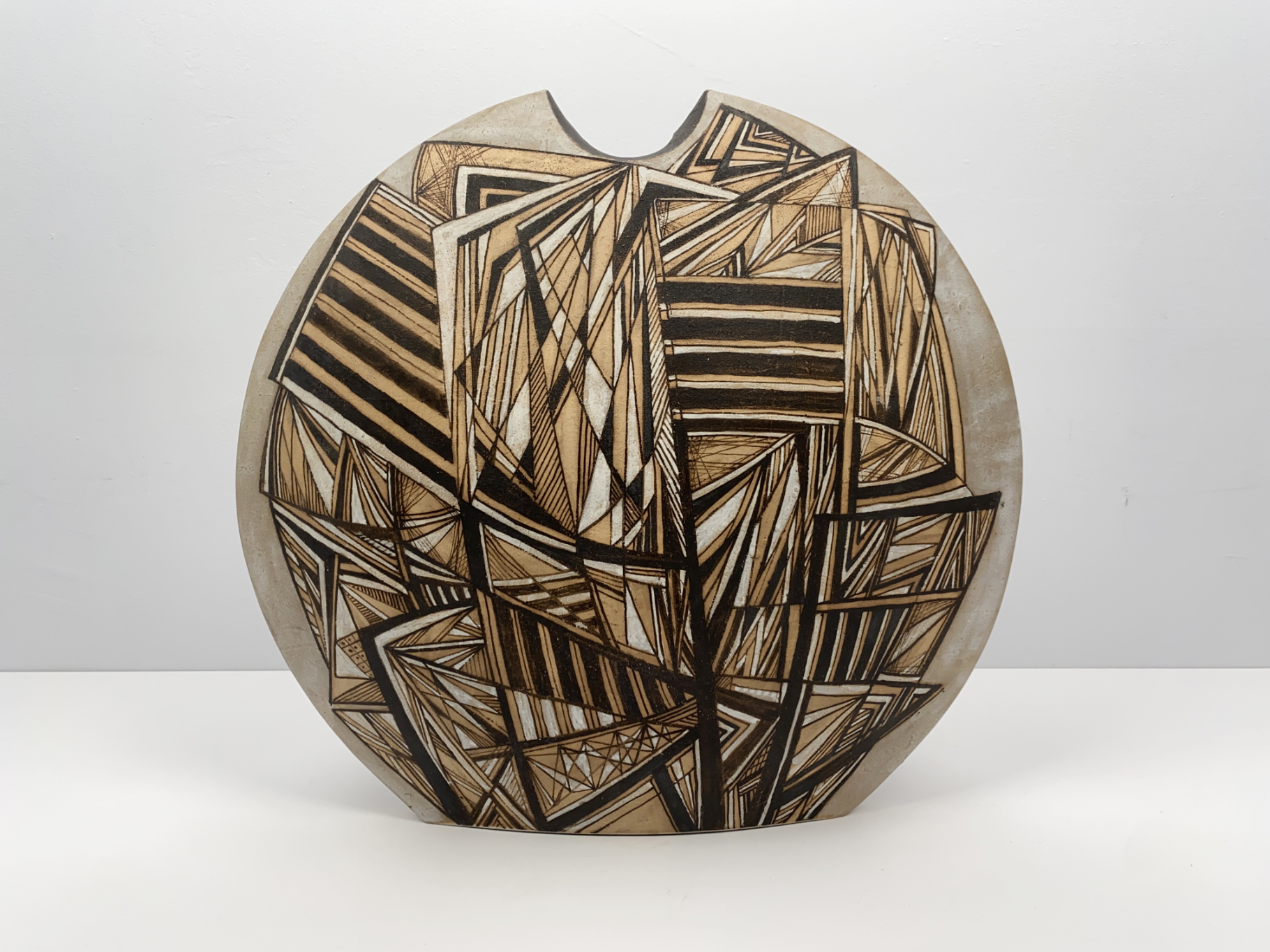 Large Vase, Ceramic, Stoneware, Unique Piece, abstract Composition, Wax Painting on light Iron Engobe and light Engobe, by Wilhelm & Elly Kuch, 1990s