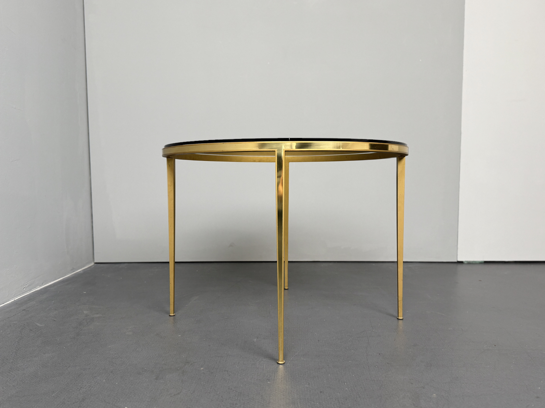 Hollywood Regency Couchtisch aus Messing & Glas von Vereinigte Werkstätten, Deutschland, 1960er